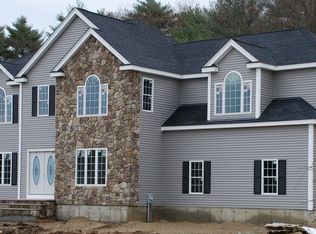 91 Stonegate Dr, East Bridgewater, MA 02333