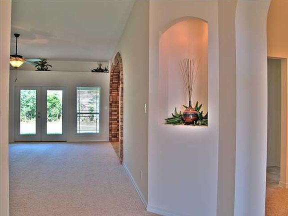 4th image of 4725 Pierce Ln