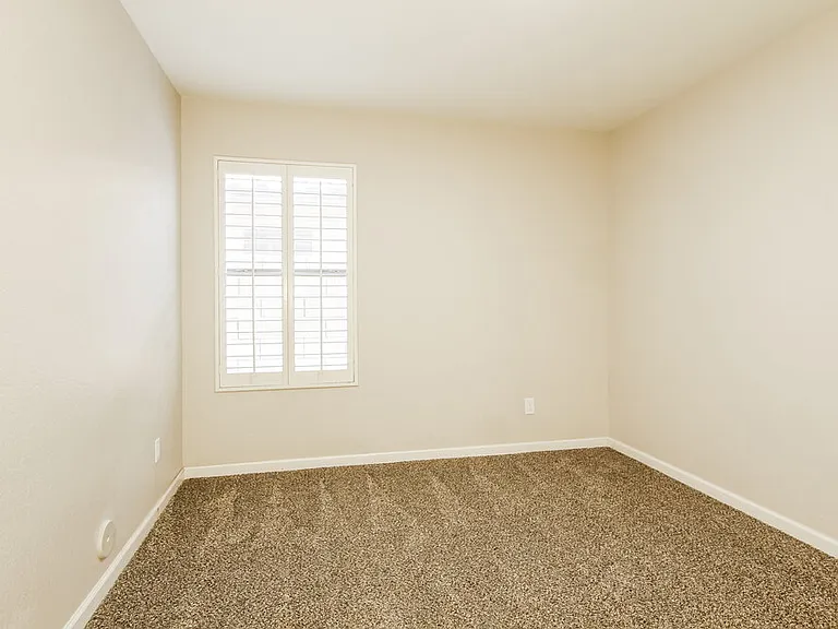 17205 N Chance Dr — Photo 11