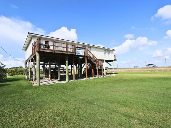 229 Minnich Ln, Grand Isle, LA 70358