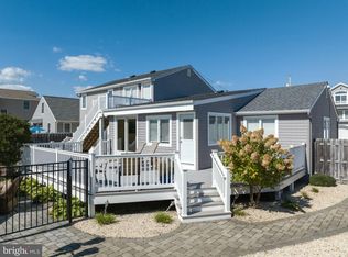 232 W 16th St, Ship Bottom, NJ 08008