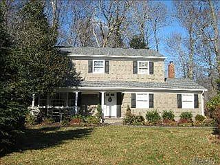 1st image of 104 Linda Ln W