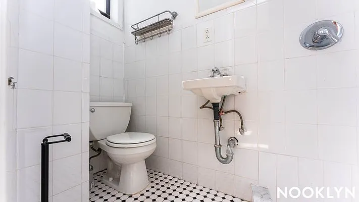 Rented by Nooklyn NYC LLC | media 20