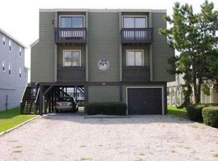 40 Craven St, Ocean Isle Beach, NC 28469