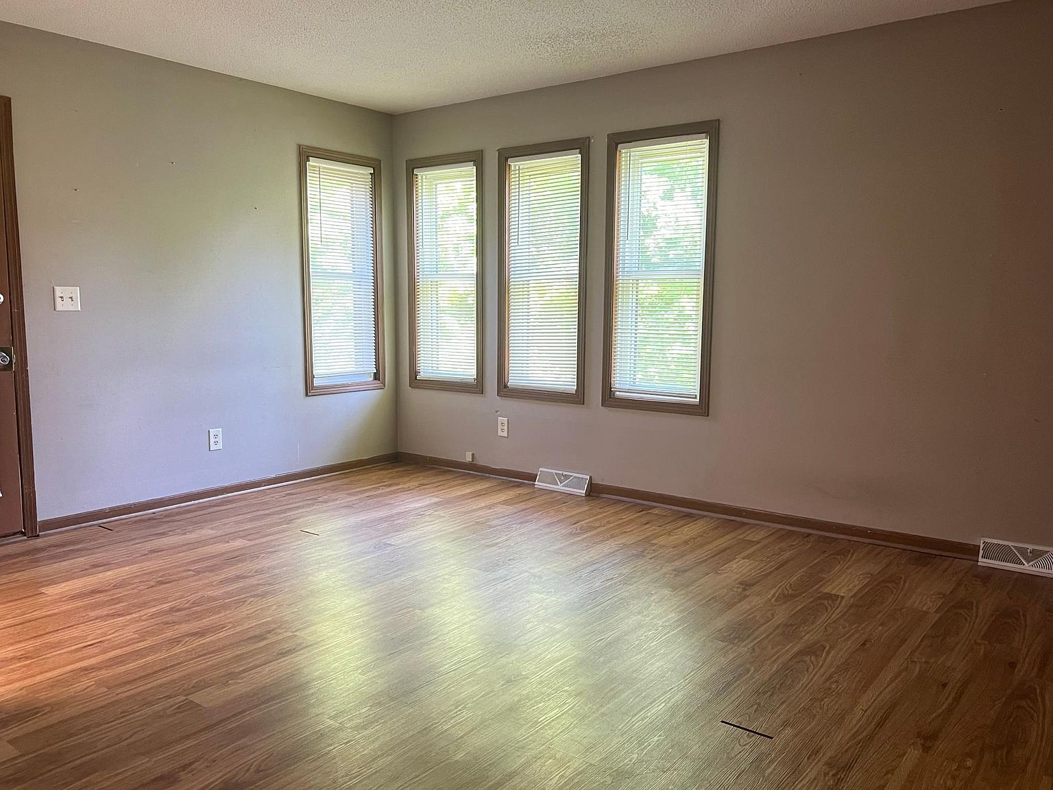 301 Foxfire Dr, Columbia, MO 65201 Zillow