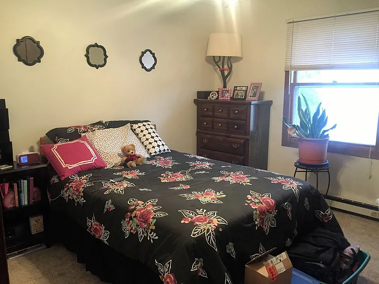 2330 Sessions St — Photo 6