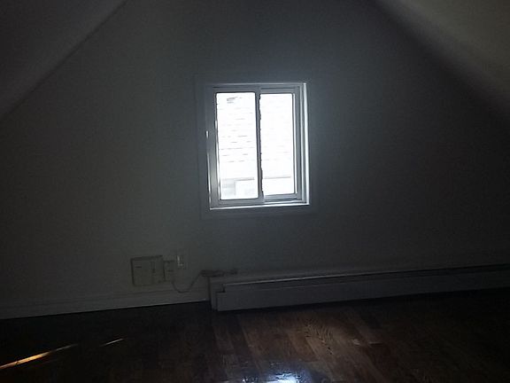3rd image of 638 E 222nd St