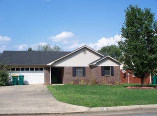 18 W 16th Pl, Russellville, AR 72801