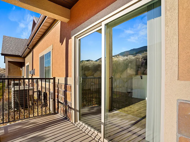 Beautiful Townhome Patio Sunrise