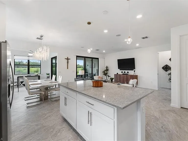 5644 Celebration Dr — Photo 13