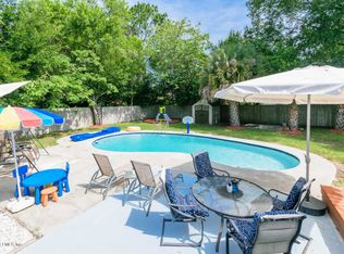 7043 Berrywood Ln, Jacksonville, FL 32277