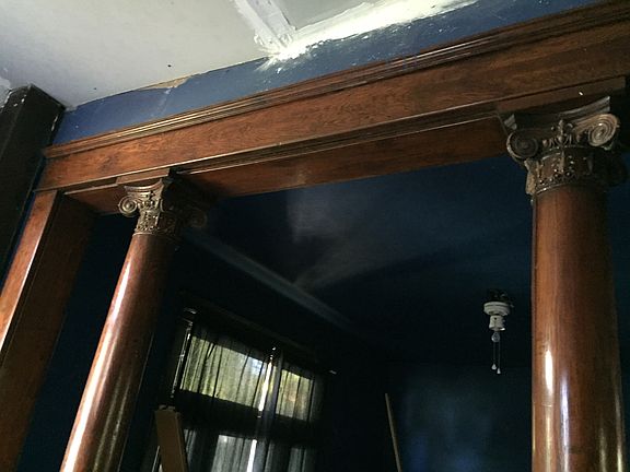 Living room entrance 