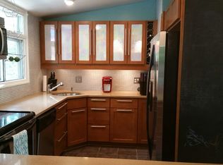 7824 Sycamore Dr, Falls Church, VA 22042