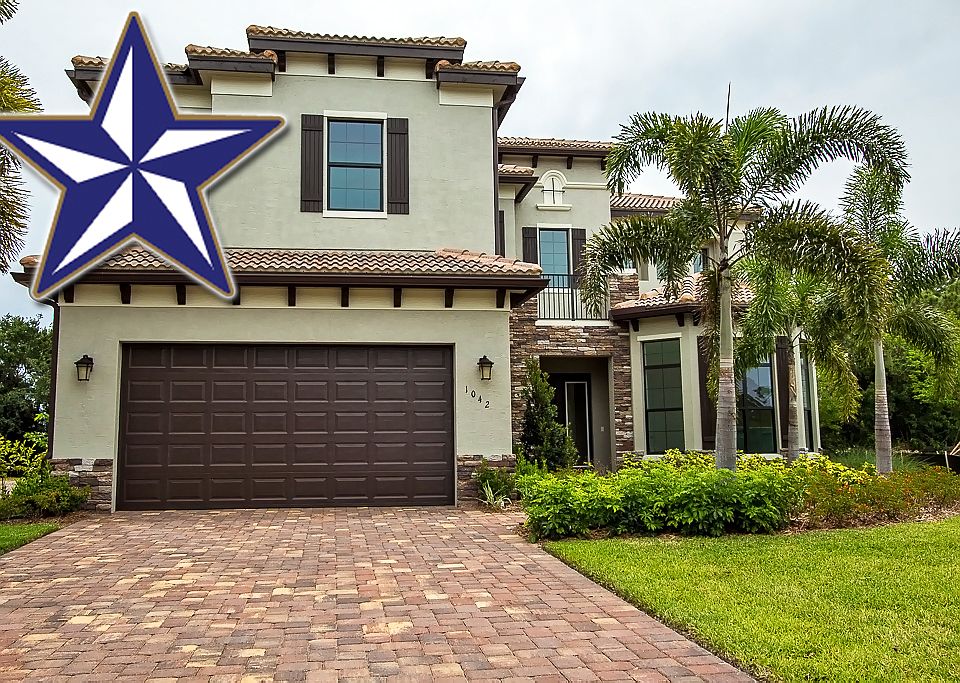 1st image of 1042 NE Post Oak Way