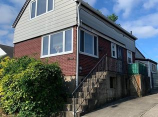 5814 Oceania St, Oakland Gardens, NY 11364