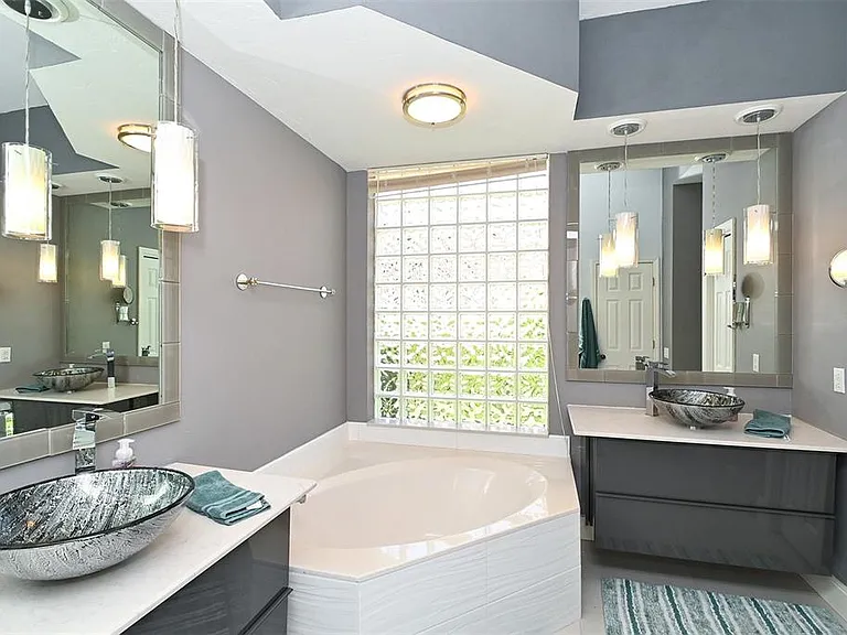 7131 Kensington Ct — Photo 27