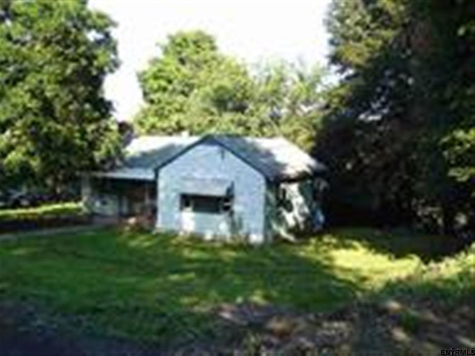 1st image of 8 Hughes Ave