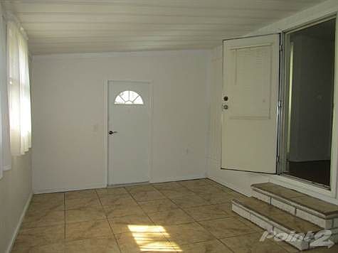 FLORIDA ROOM BEAUTIFUL FLOORING