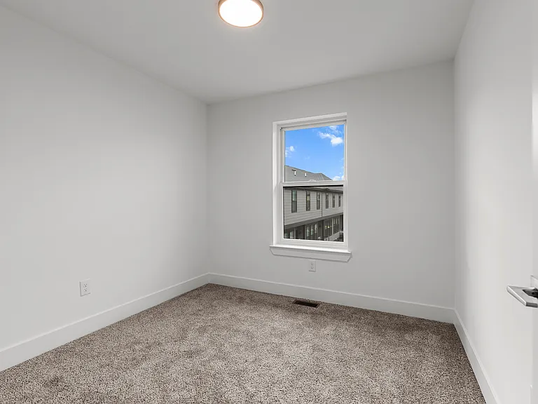 2845 Summers Pl — Photo 12