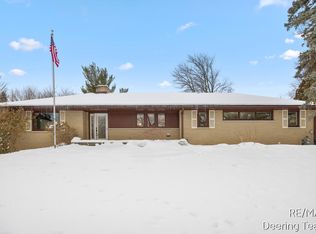 3343 Springbrook Dr NW, Grand Rapids, MI 49544