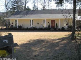 319 Seminole Trl, Russellville, AR 72802