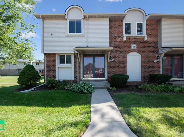 2041 W Franklin Dr, Canton, MI 48187