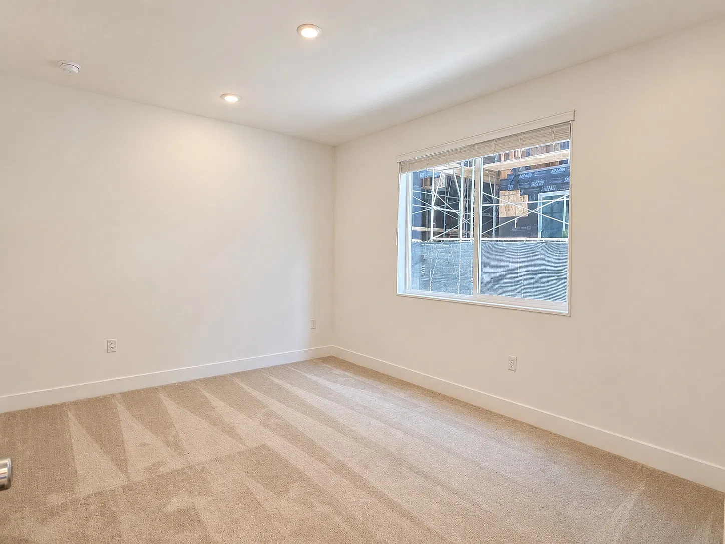 4 bed, 2206 sqft, $5,500 — Photo 3