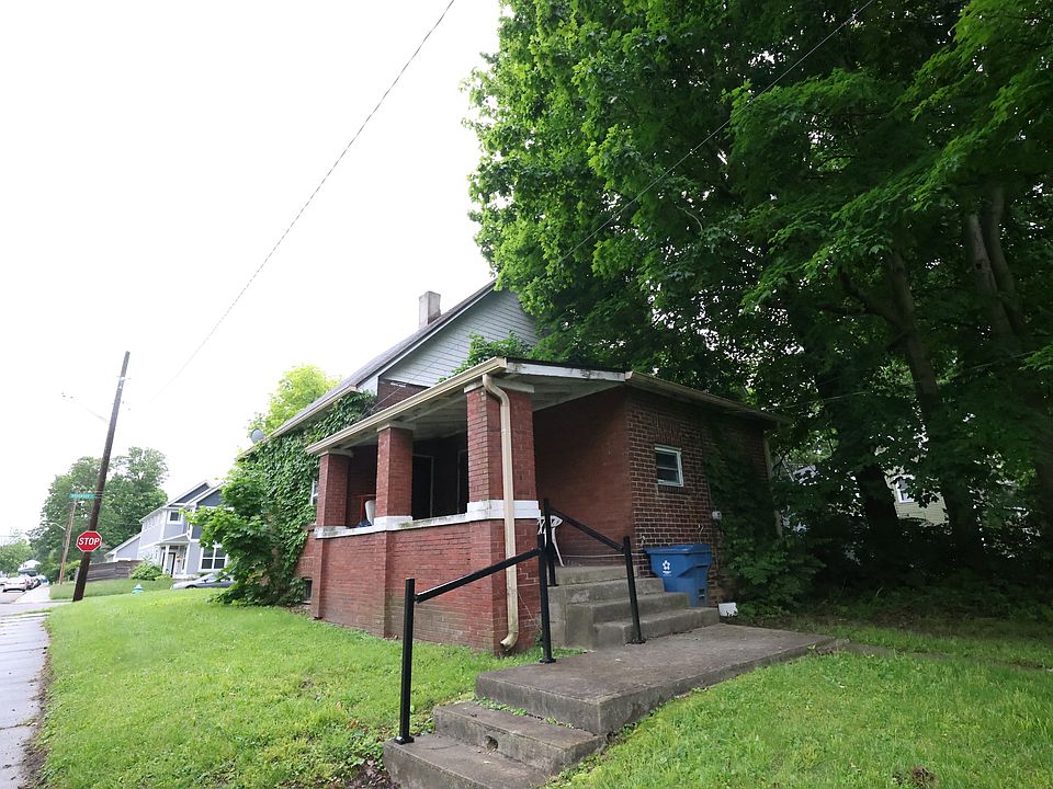 2nd image of 4078 Rookwood Ave