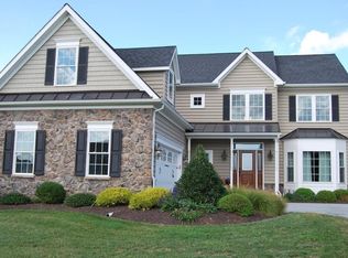 299 Mill House Dr, Lincoln University, PA 19352