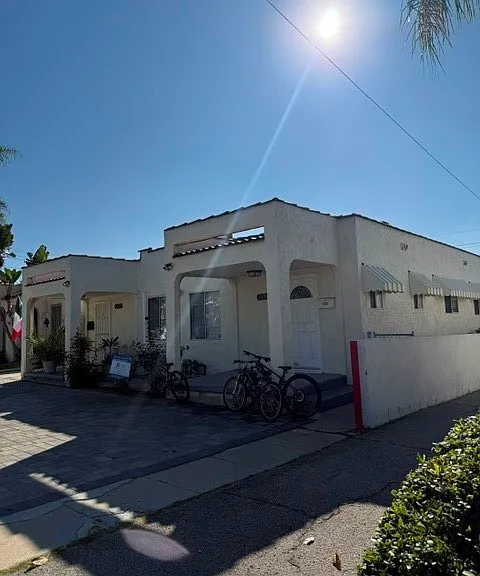 1358 E Harvard St #A — Photo 1