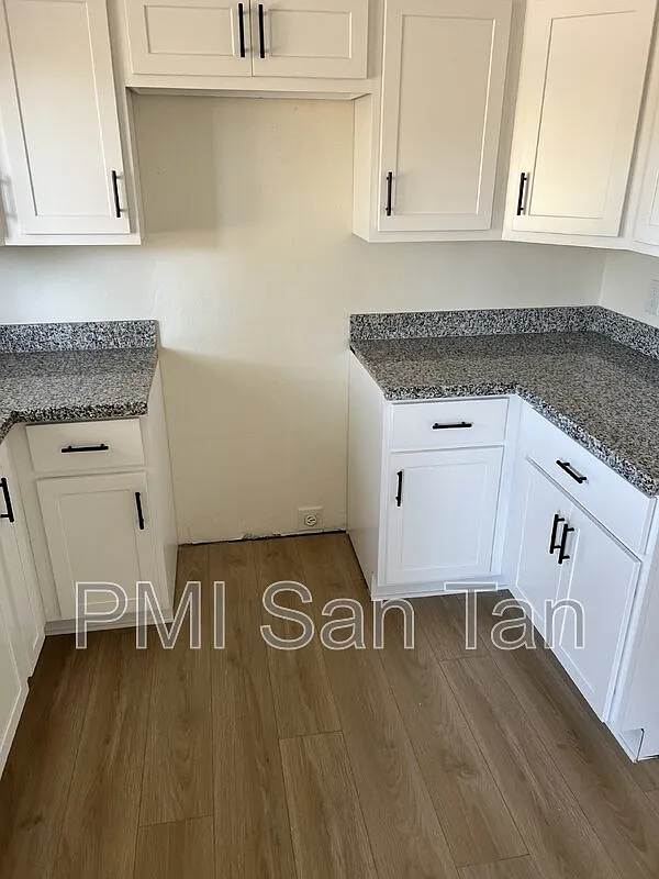 3 bed, 2.0 bath, 1258 sqft, $2,150 — Photo 2