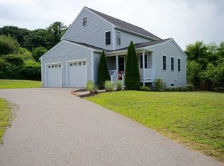 12 Blaisdell Ter, Ipswich, MA 01938