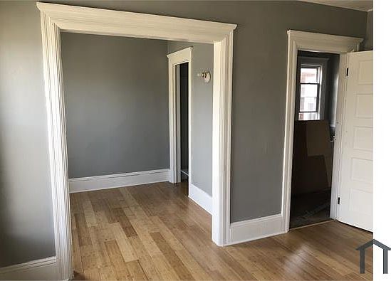 3rd image of 4043 Saint Clair Ave APT 1
