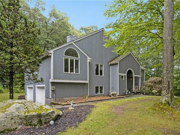 21 Millpond Lane, Holmes, NY 12531