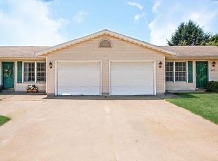 6540 Fredonia Cir, Stevensville, MI 49127