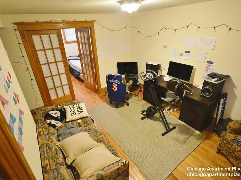 3912 N Greenview Ave #1 — Photo 3