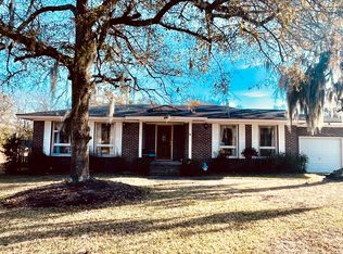 1281 Redeemer Dr, Hanahan, SC 29410