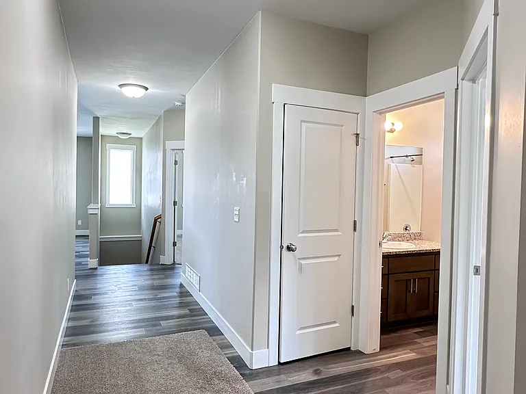 2830 Blackwood — Photo 2