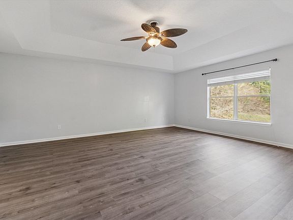 3rd image of 140 Corral Cir