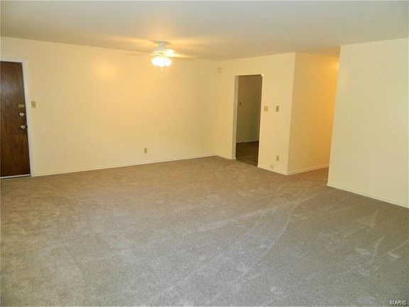 4th image of 2764 Blackforest Dr APT D