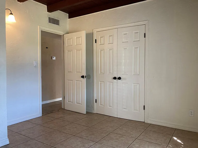 Master large deep closet