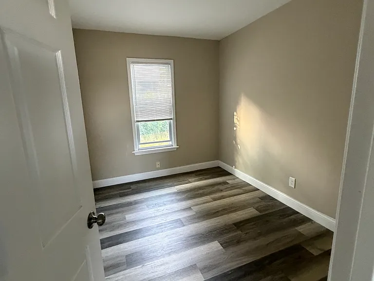 9861 Russell St #2 — Photo 8