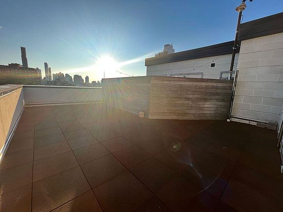 4th image of 490 Myrtle Ave APT 7B