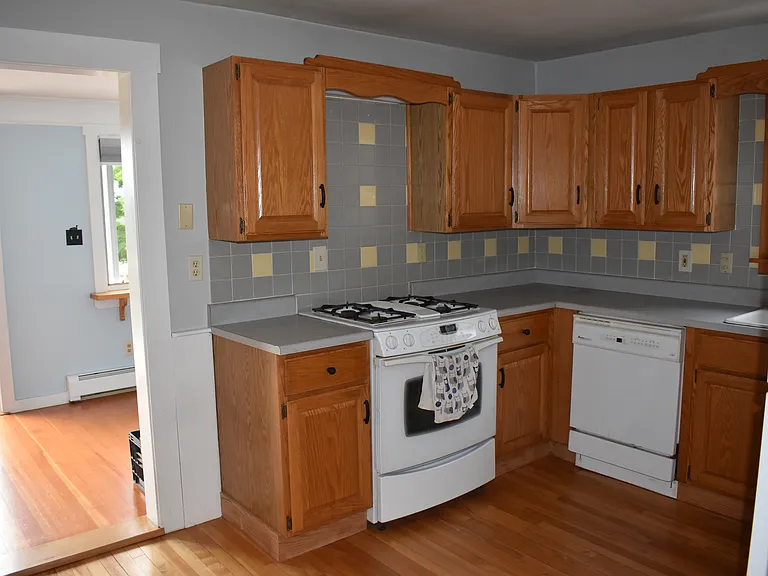 468 Littleton Rd — Photo 14