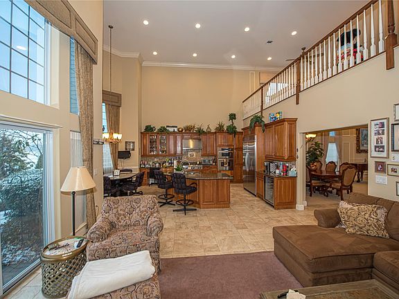 3rd image of 99 Hamlet Dr #99