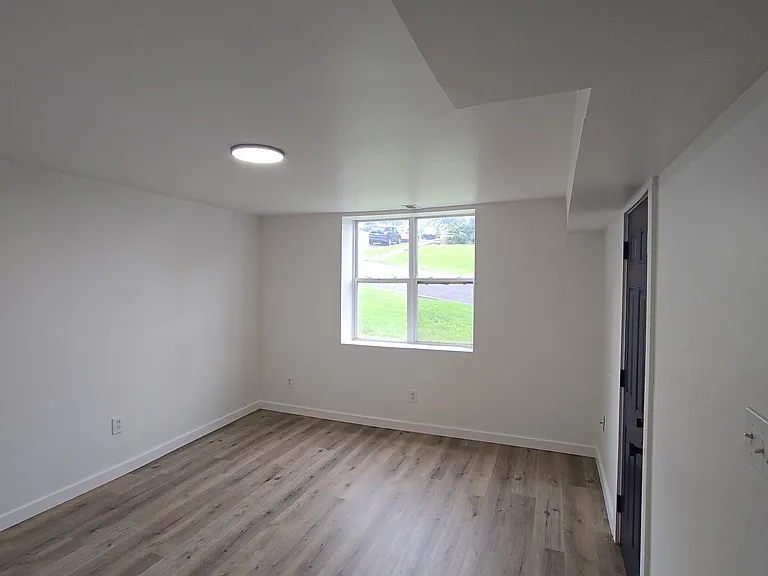 400 W 2nd Ave #2 — Photo 4