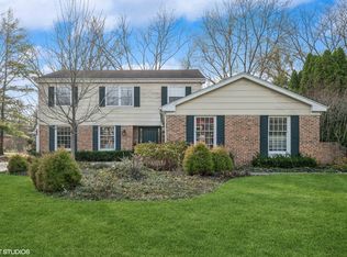 1336 S West Fork Dr, Lake Forest, IL 60045