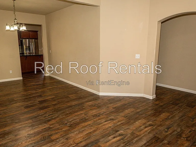 1441 Farina Loop SE — Photo 9