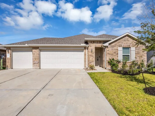 456 Lampasas Trl, Dayton, TX 77535