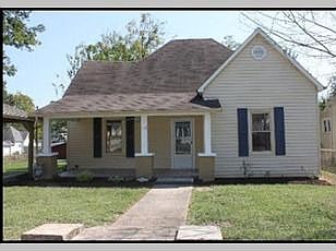 1st image of 312 E Caldwell Ave
